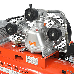 Компрессор поршневой ременной  PTR 100-670  525306330 PATRIOT   